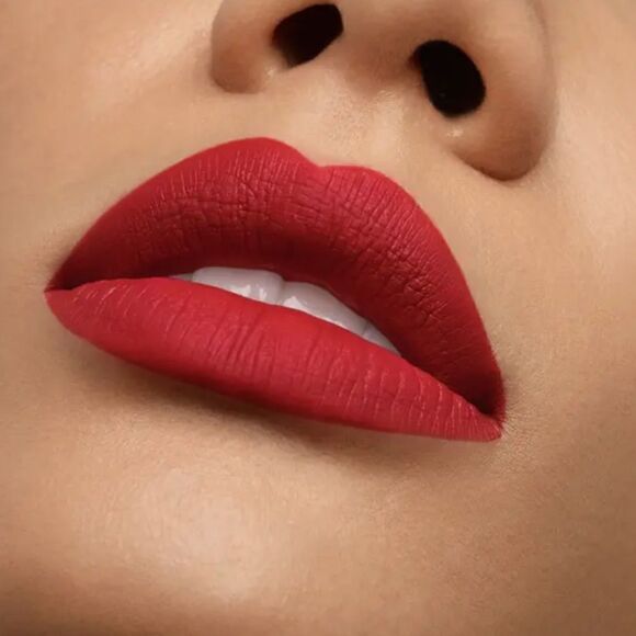New Rouge Louboutin Velvet Matte Lipstick Red Dramadouce 005 (plastic cap) - Picture 8 of 15